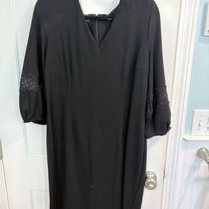 Talbots Black Stretch Shift Dress Embroidered Sleeves Size 12 Work Dress